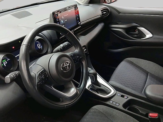 Toyota Yaris 14 of 21