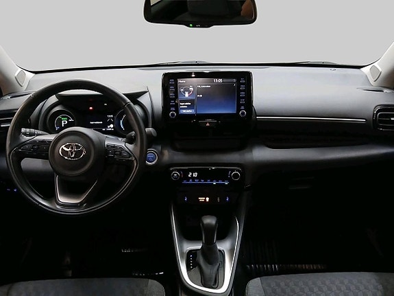 Toyota Yaris 12 of 21