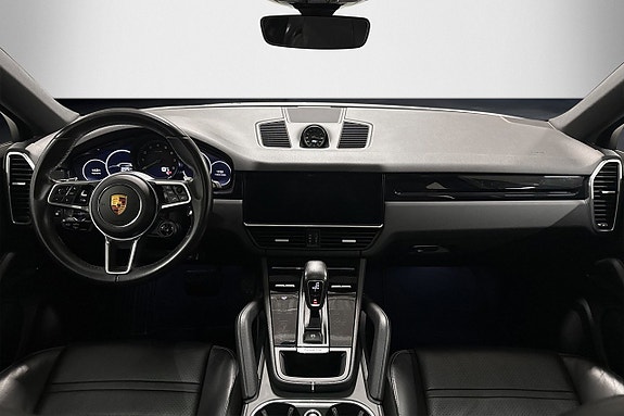 Porsche Cayenne 7 of 27