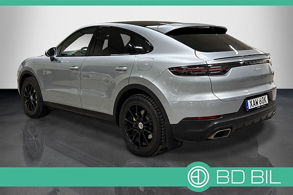 Porsche Cayenne 2 of 27