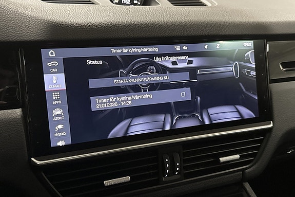 Porsche Cayenne 22 of 27