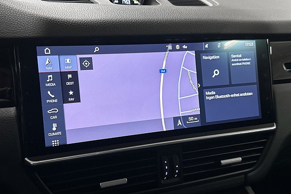 Porsche Cayenne 24 of 27