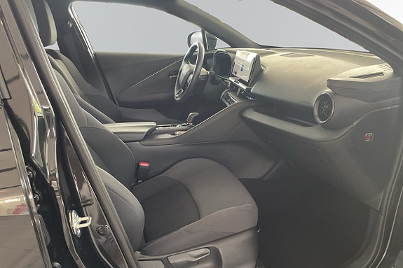 Toyota C-HR 6 of 10