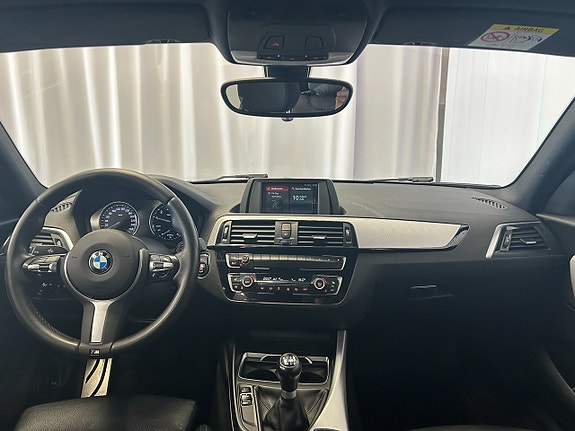 BMW 118i 11 of 14
