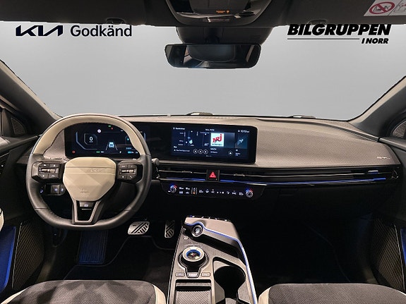Kia EV6 7 of 19
