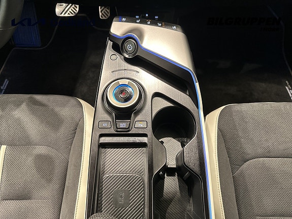 Kia EV6 12 of 19