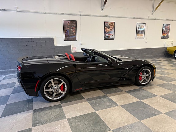 Chevrolet Corvette 12 of 27