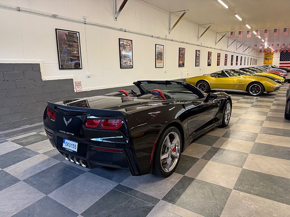 Chevrolet Corvette 11 of 27