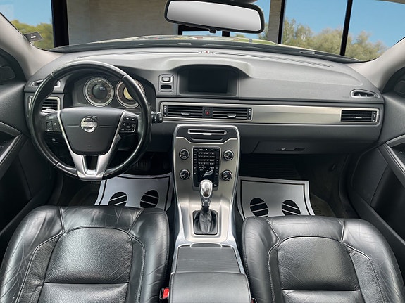 Volvo V70 14 of 22