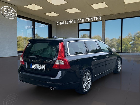 Volvo V70 6 of 22