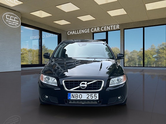 Volvo V70 7 of 22
