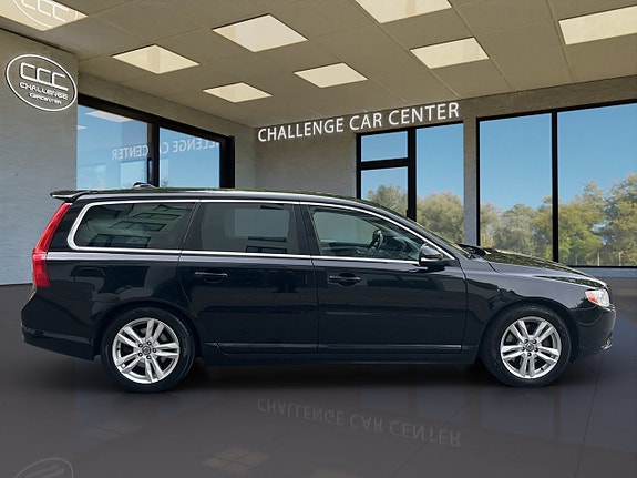 Volvo V70 4 of 22