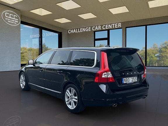 Volvo V70 5 of 22