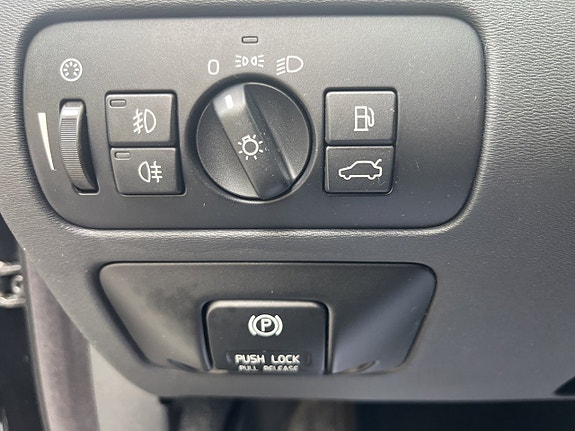 Volvo V70 13 of 22