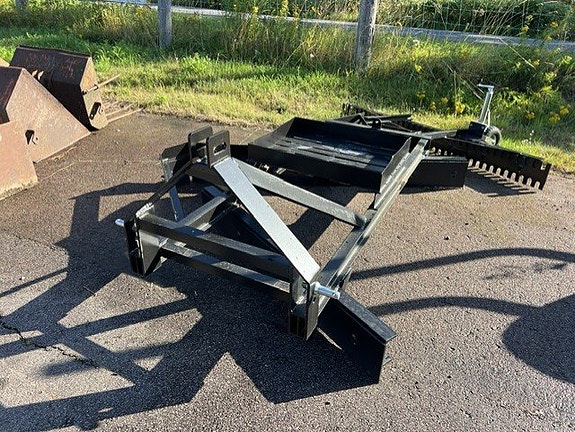 Svensktillverkad 2 skärig vägsladd med kam.
