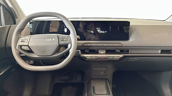 Kia EV2 7 of 12