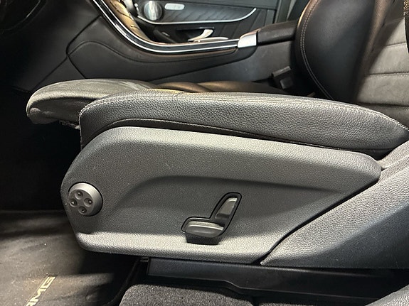 Mercedes-Benz GLC220 d 17 of 29