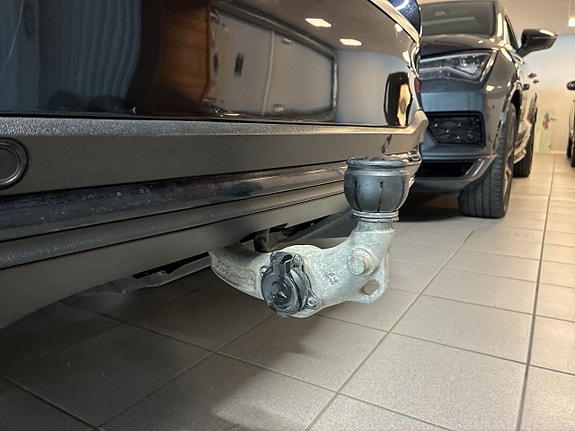 Mercedes-Benz GLC220 d 13 of 29