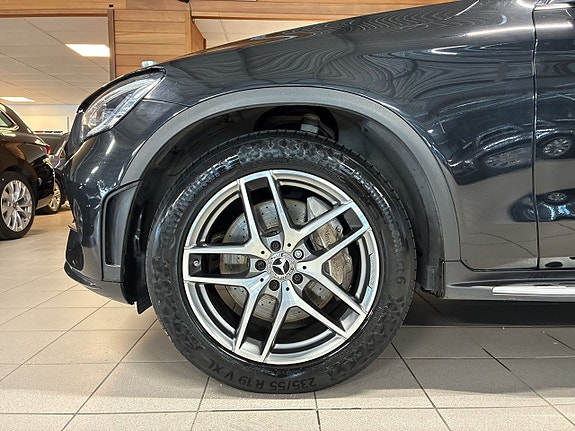 Mercedes-Benz GLC220 d 28 of 29