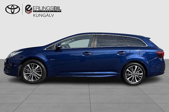 Toyota Avensis 3 of 12