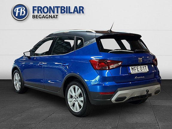 Seat Arona 8 of 24