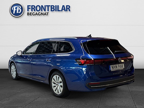 Volkswagen Passat 8 of 30