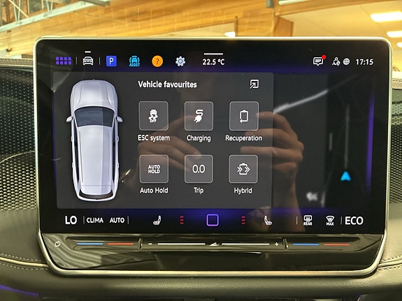 Volkswagen Passat 22 of 27