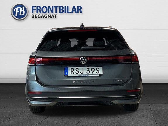 Volkswagen Passat 7 of 27