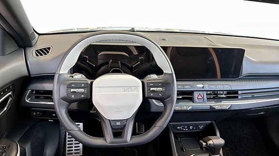 Kia K4 10 of 12