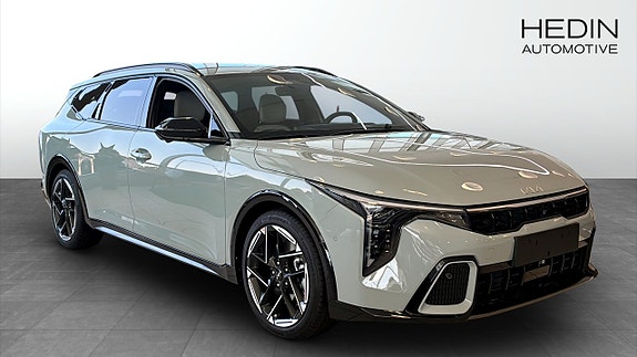 Kia K4 3 of 12