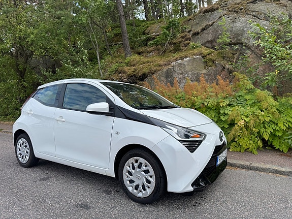 Toyota Aygo 2 of 6