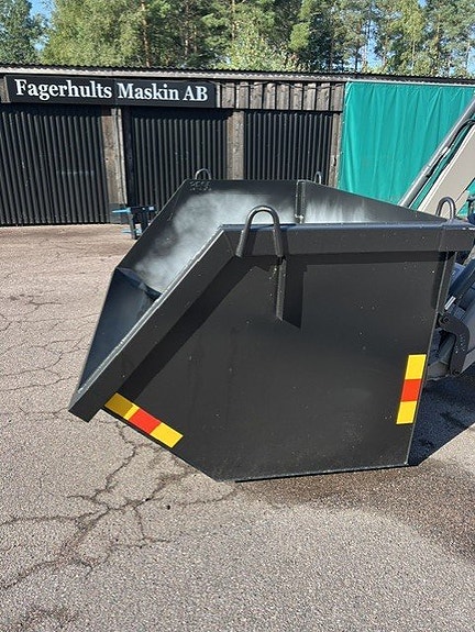 Container för tex foder, skräp el gödsel.
