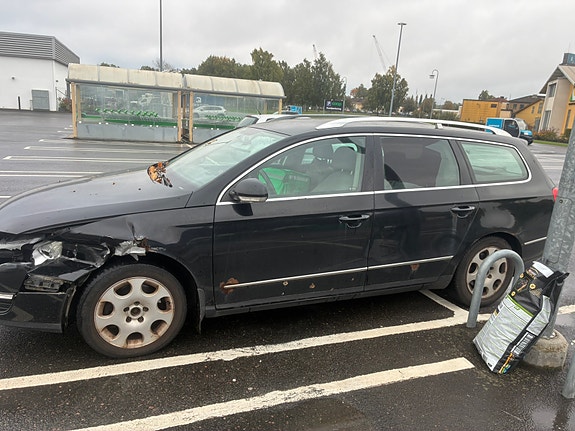 Volkswagen Passat 11 of 12
