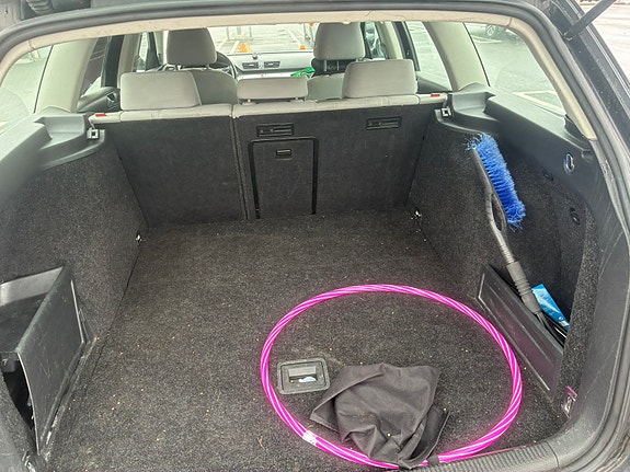 Volkswagen Passat 9 of 12