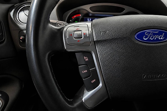 Ford Mondeo 18 of 27