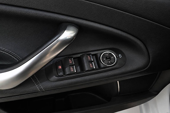 Ford Mondeo 15 of 27