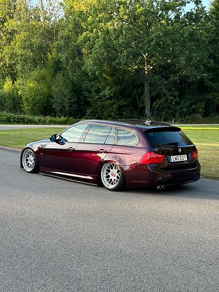BMW 330d 8 of 8