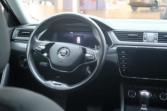 Skoda Superb 7 of 26