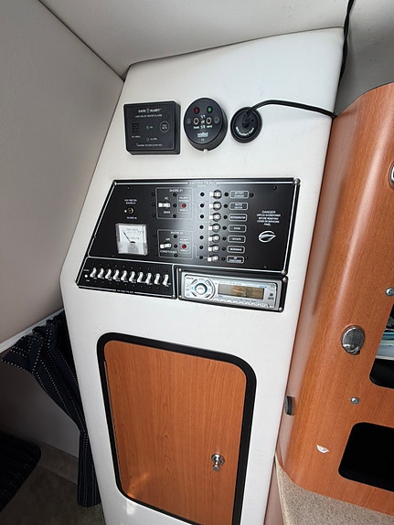 Crownline 250 CR, 2x ankarspel, Bogpropeller, 500 Tim 15 of 21