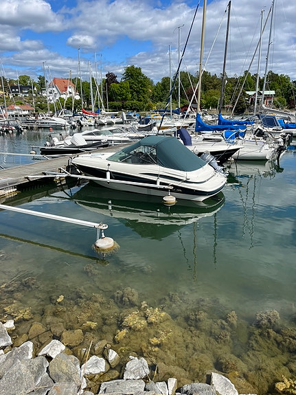 Maxum 2300 SC (2001) - Trevlig daycruiser inkl. boogietrailer 3 of 10