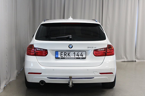 BMW 318d 4 of 30