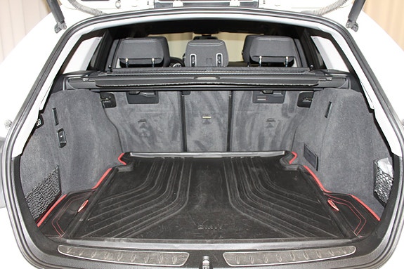 BMW 318d 16 of 30