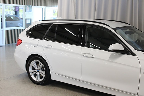 BMW 318d 9 of 30