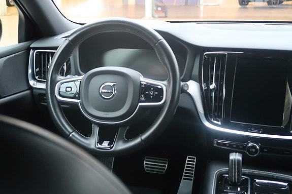 Volvo V60 7 of 24