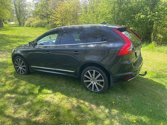 Volvo XC60 3 of 8