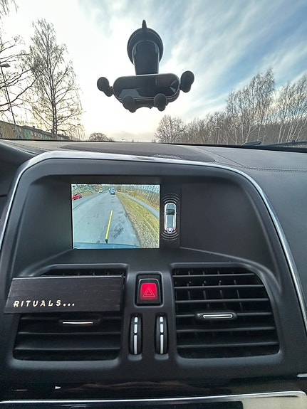 Volvo XC60 8 of 8