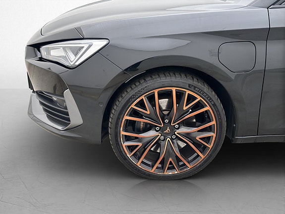 Cupra Leon 26 of 29