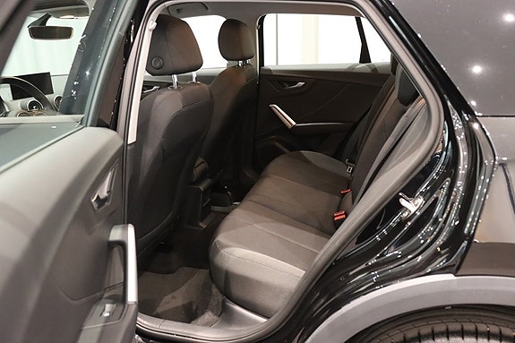 Audi Q2 8 of 18