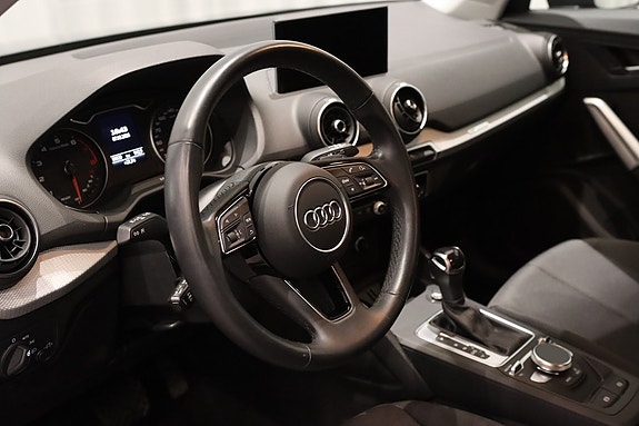 Audi Q2 10 of 18