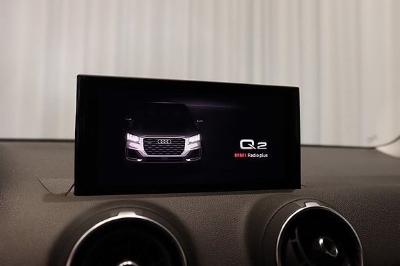 Audi Q2 15 of 18